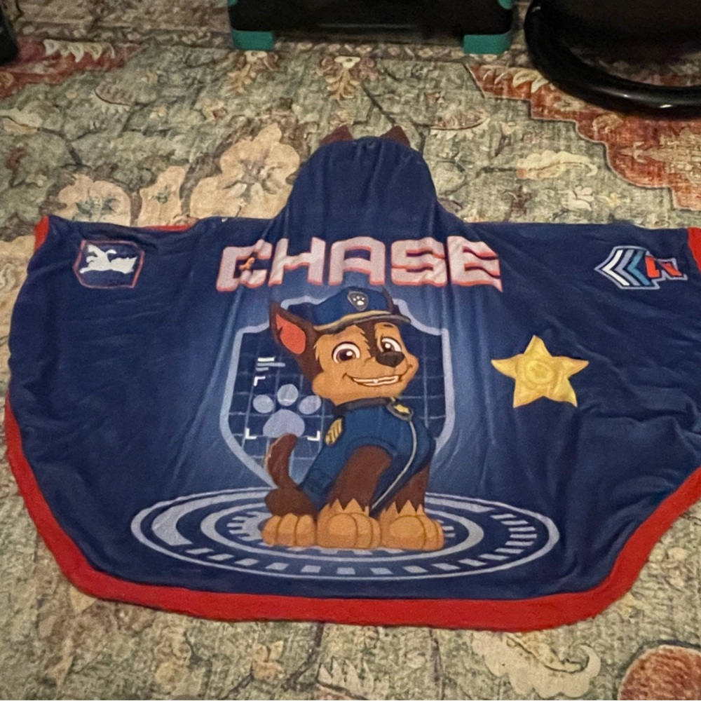 Nickelodeon Paw Patrol Chase hooded kid’s blanket